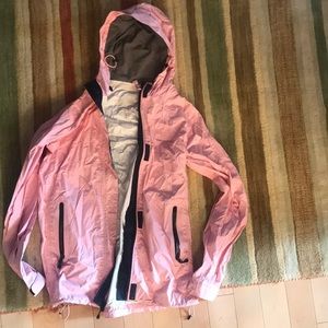 Vineyard vines rain jacket small